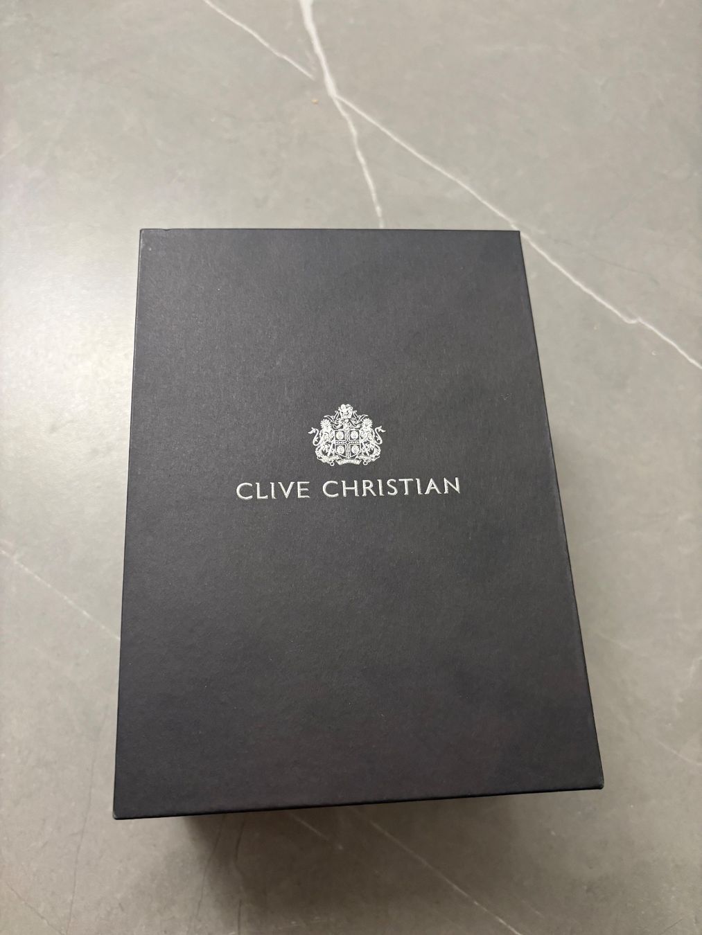 Clive Christian Parfum & Eau de Toilette: Clive Christian Hedonistic 50 ml 99% – Gebraucht aus Buchs SG von leo_b9jm 3