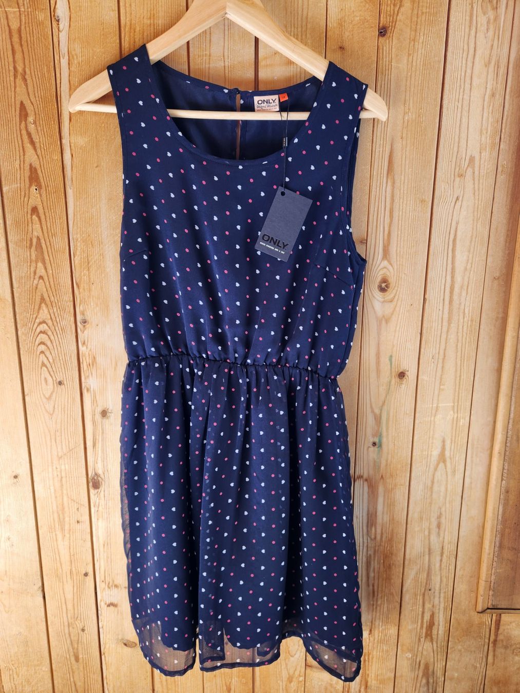 Only Vestiti: Kleid von Only – Nuovo (secondo la descrizione) da S-chanf venduto da pat_9lxp