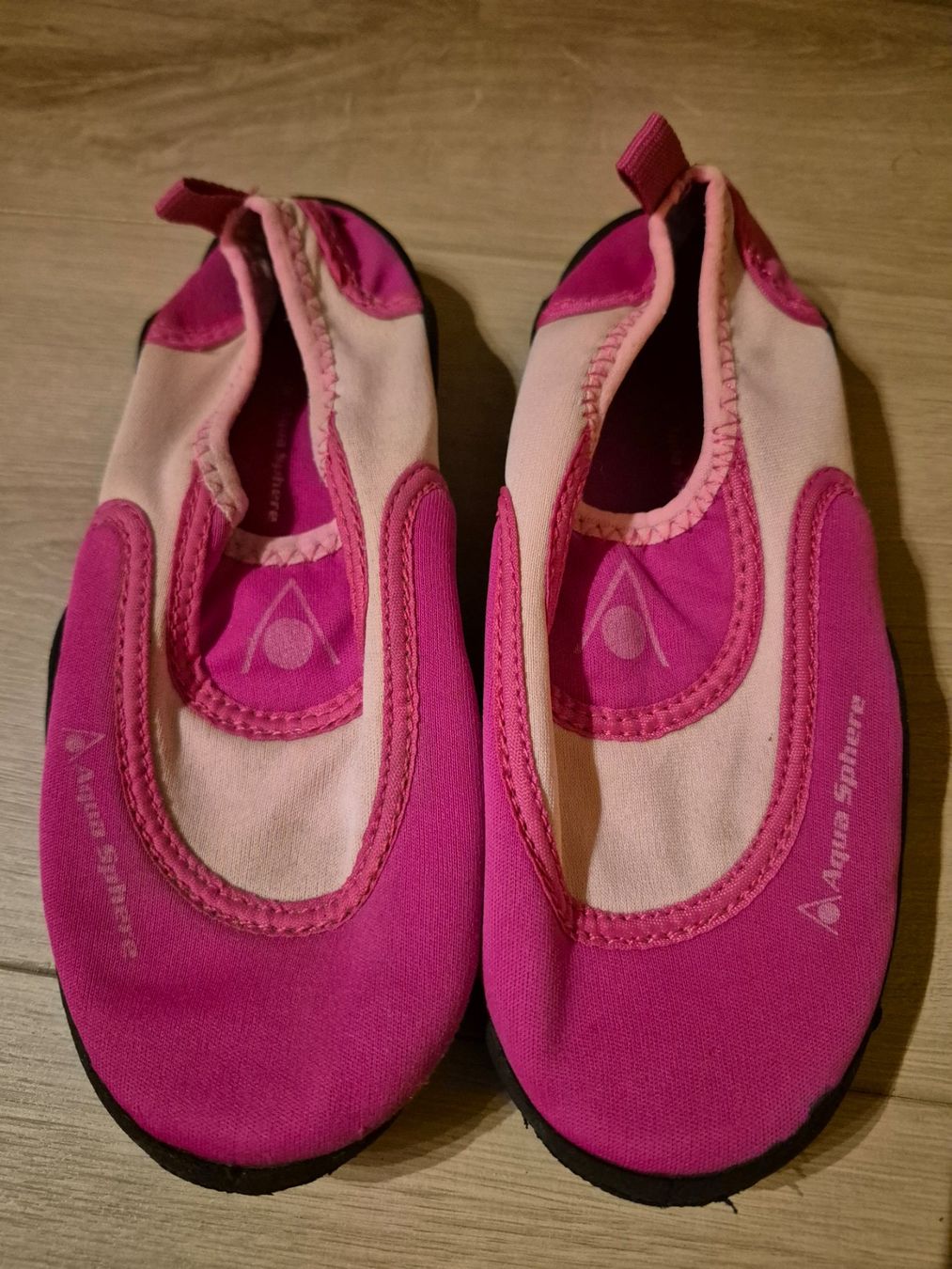 Scarpe per ragazze: Aqua Sphere Badeschuhe, Gr. 29, Pink – Usato da Walenstadt venduto da Ani23