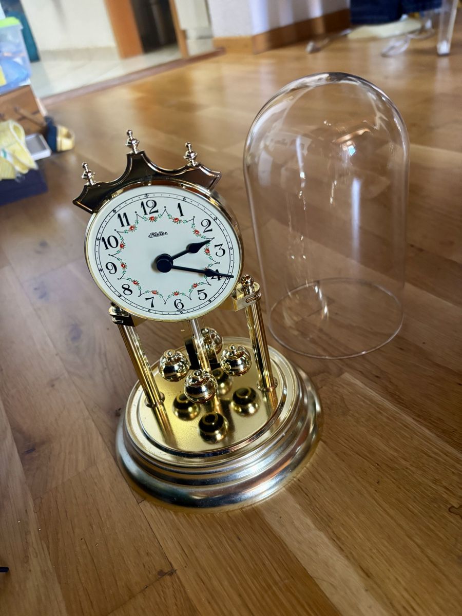 Orologi da terra & Orologi da parete: Pendule avec globe en verrre – Usato da Estavayer Le Lac venduto da sico1260 2
