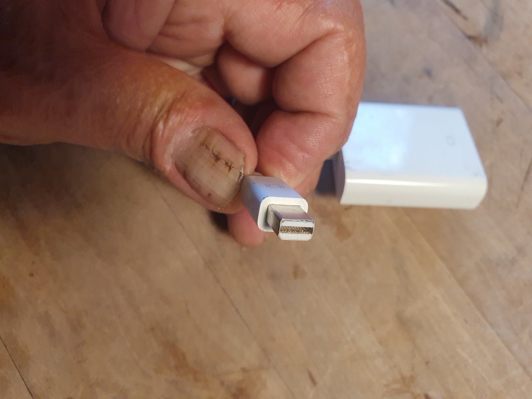 Apple Unità & Adattatore: Apple Mini DisplayPort auf VGA Adapter – Usato da Zürich venduto da loosebone 2
