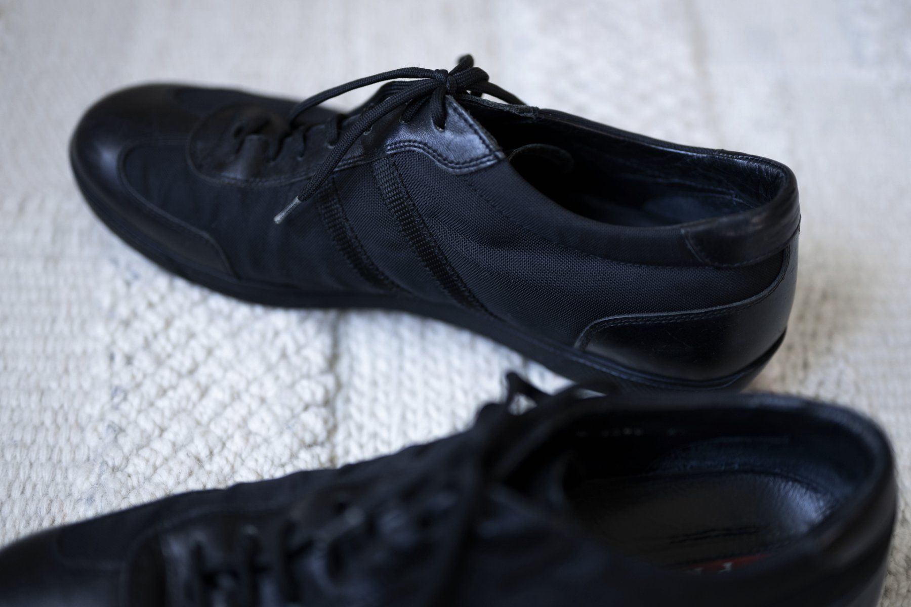 Prada Herrenschuhe: Prada  Leder-Turnschuhe – Gebraucht aus Zürich von alex093 7