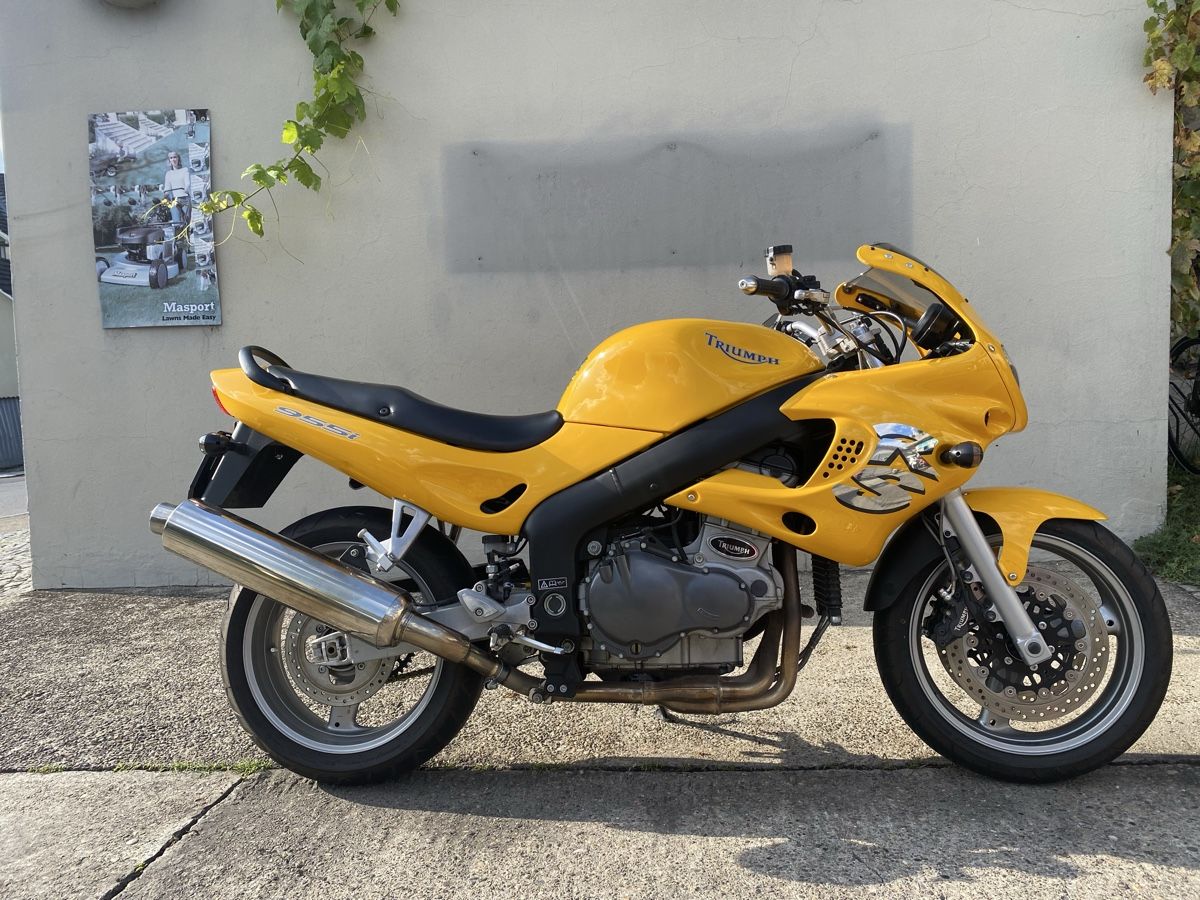Triumph Strasse: Triumph Sprint RS 955 – Gebraucht aus Safnern von Peter071