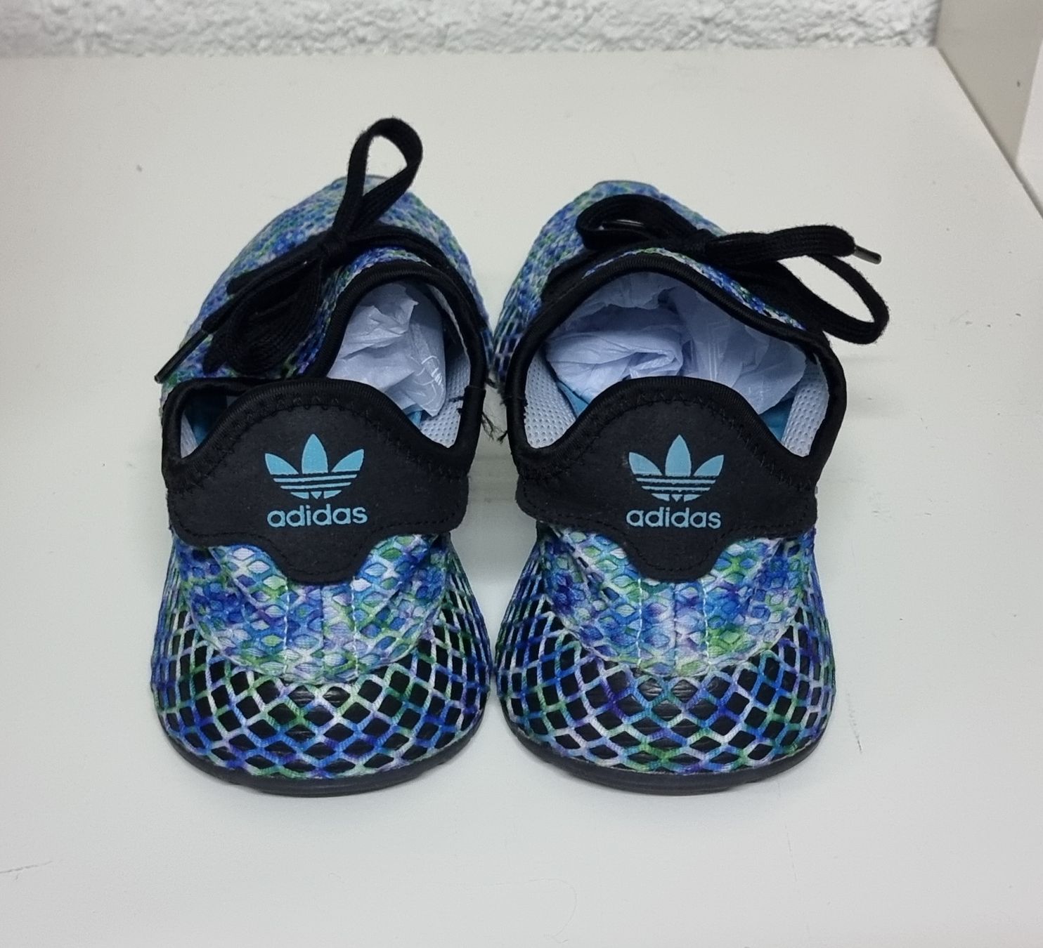 Adidas Chaussures hommes: Adidas Tennis Hu Sneaker Pharrell Williams – D'occasion à Ettingen par ssc_dsr2 1