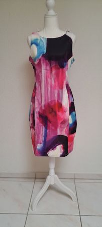 Etuikleid Gr. M/L  NEU