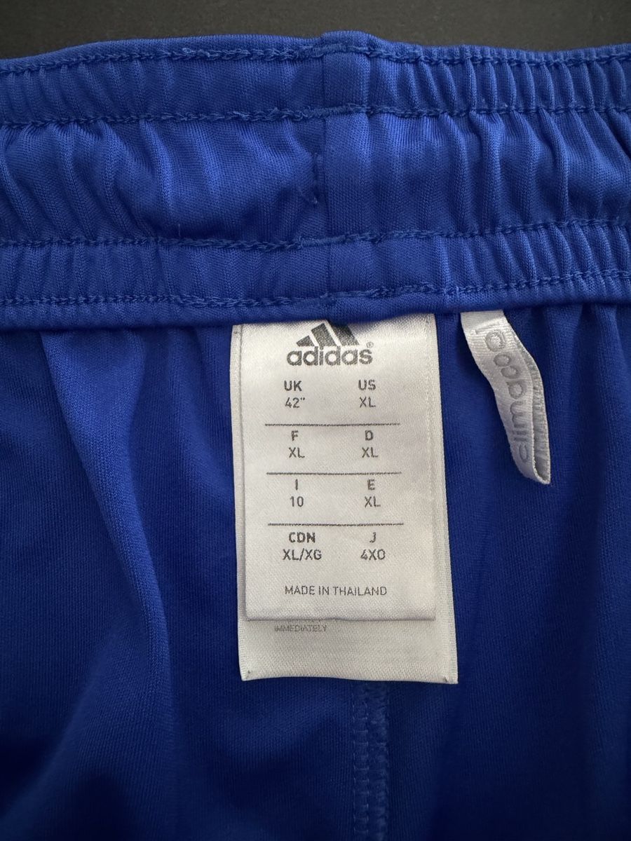 Adidas Pantaloni: Fc Basel Adidas Heim Shorts Blau – Usato da Füllinsdorf venduto da hae_gt9l 2