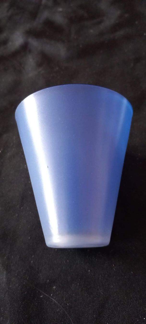 Paralumi: 10 STK LAMPENGLÄSER -- BLAU – Nuovo (secondo la descrizione) da Huttwil venduto da Kunterbuntli 1