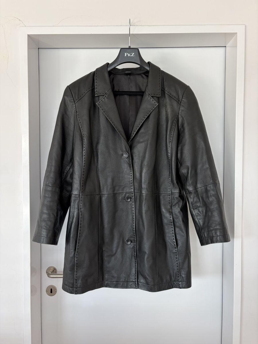 Giacche: Schwarze Lederjacke, M- L, top Zustand – Usato da Zürich venduto da Ambrette9
