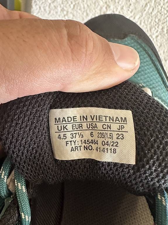 Scarpe da donna: Wanderschuhe gr 37.5 – Usato da Pratteln venduto da Tuvalabuhu 2