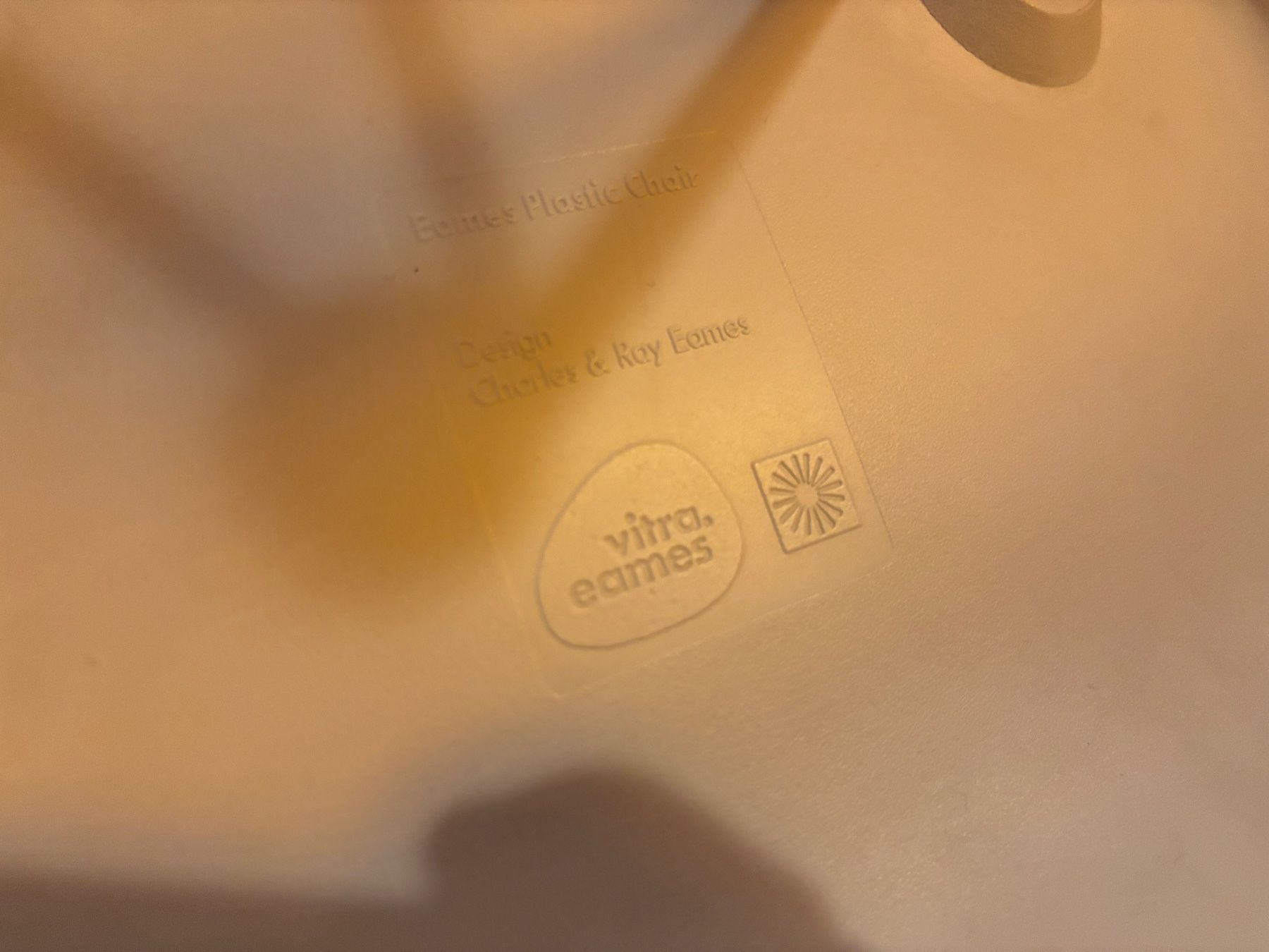 Eames Sedie: Vitra Eames Plastic Side Chair DSR Stuhl – Usato da Luzern venduto da pengmarket_gmbh 3