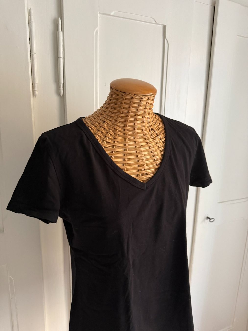H&M T-shirts: T-Shirt schwarz L – D'occasion à Zürich par Diazaio 1