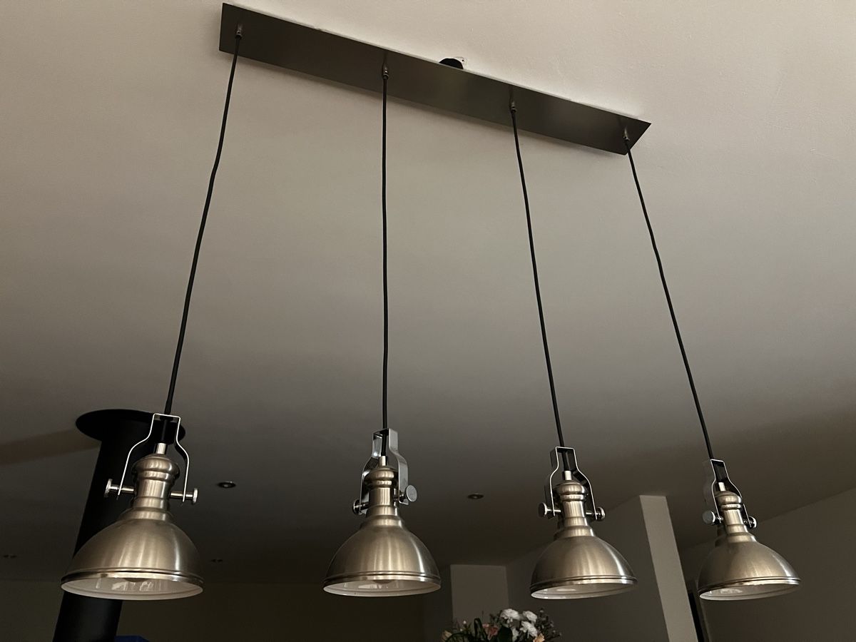 Lustres & lampes de plafonds: Lampe- Esszimmer – D'occasion à Balgach par mar_fg6d