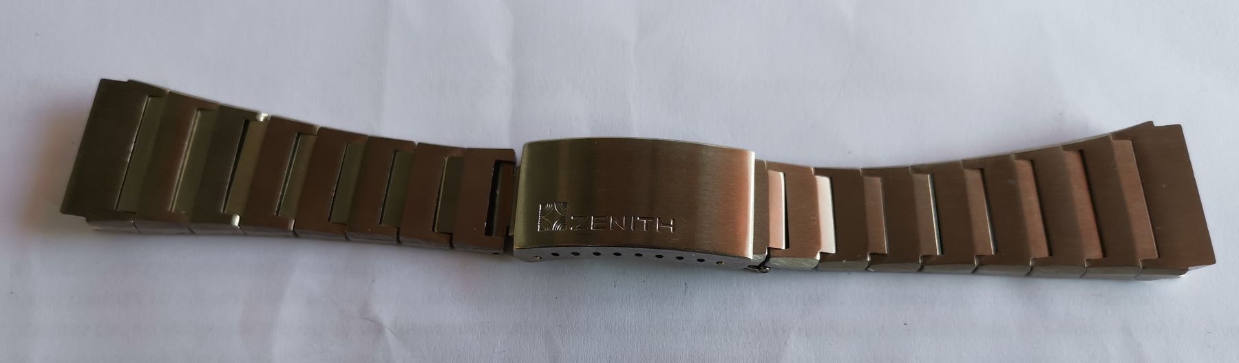 Armbänder & -reifen: Bracelet acier Zénith – Gebraucht aus Farvagny-le-Grand von CollectibleWatches