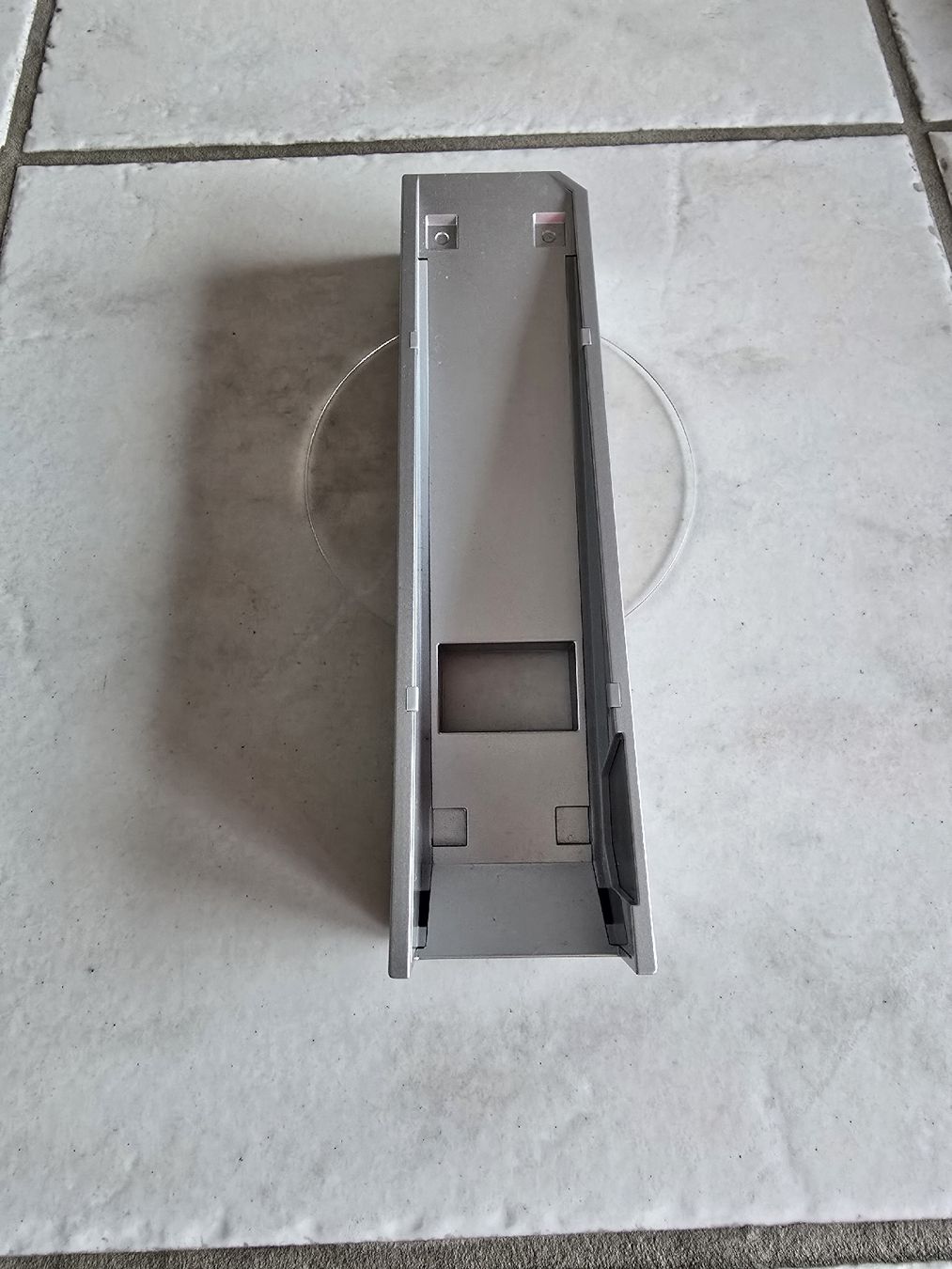 Nintendo Konsolen: Nintendo Wii Standfuss silber original – Gebraucht aus Lausen von otiv89