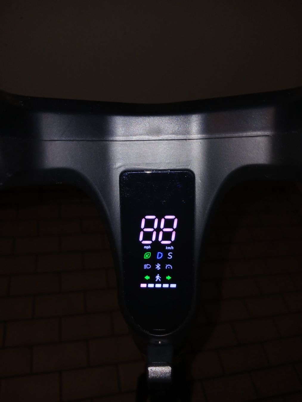 Scooters: E-Scooter Acer Predator Thunder – D'occasion à Felsberg par cla_t9vc 7