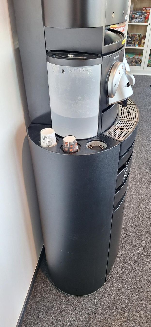 Nespresso Macchine per caffè & Macchine per espresso: Nespresso Tower GEMINI 200 – Usato da Genève venduto da Venci-GE 5
