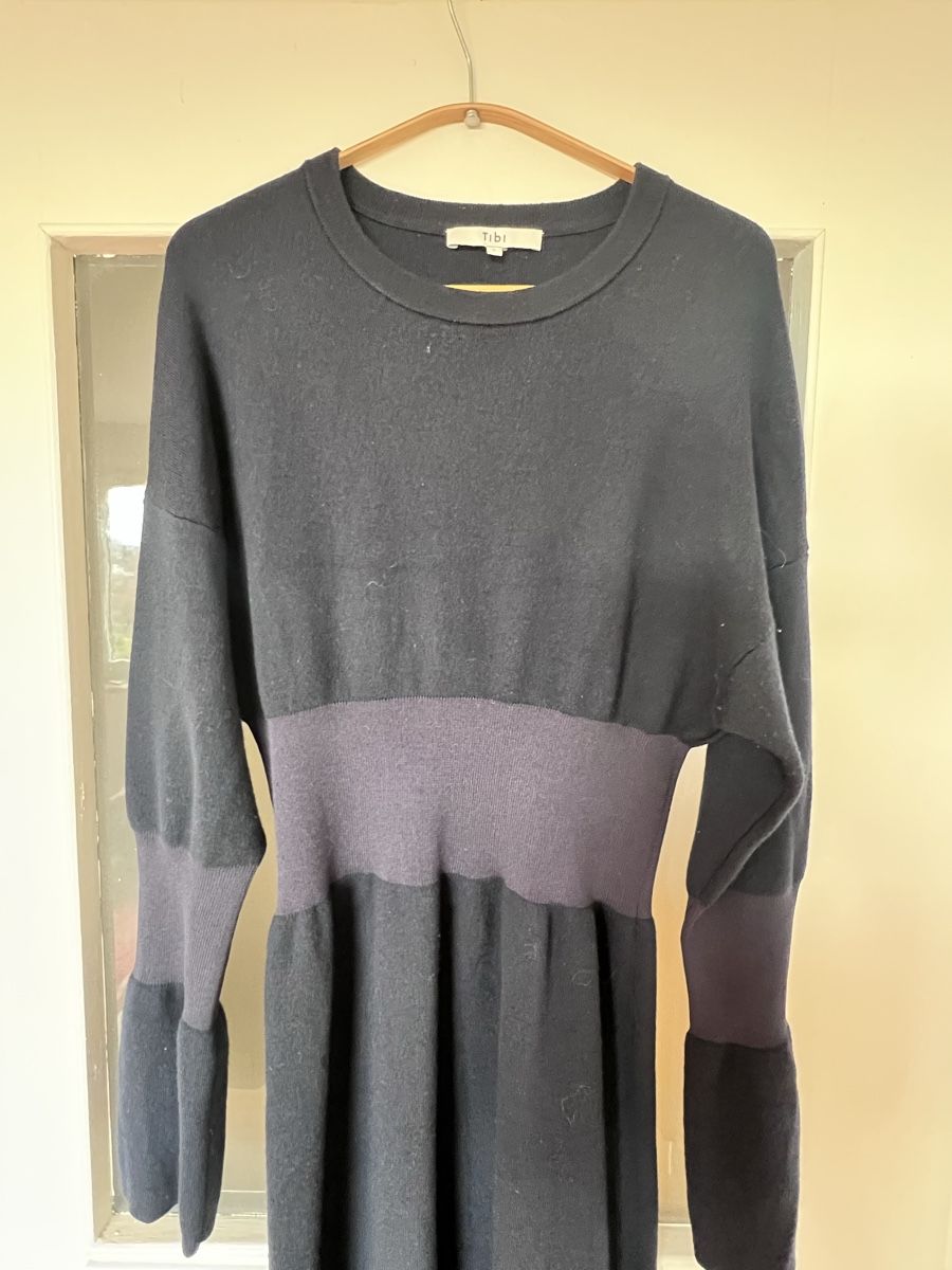 Vestiti: Blaues Kleid von Tibi – Usato da Zürich venduto da apartemento 1