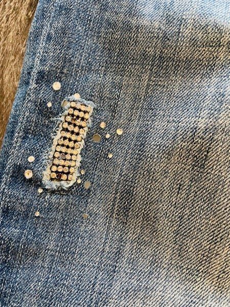 Guess Jeans: Jeans GUESS avec strass t. 27 – Usato da La Plaine venduto da Biliblue 4