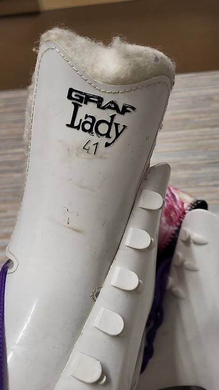Pattini da ghiaccio: Hartschalenschlittschuhe Lady Gr. 41 – Usato da Langendorf venduto da RE17 1