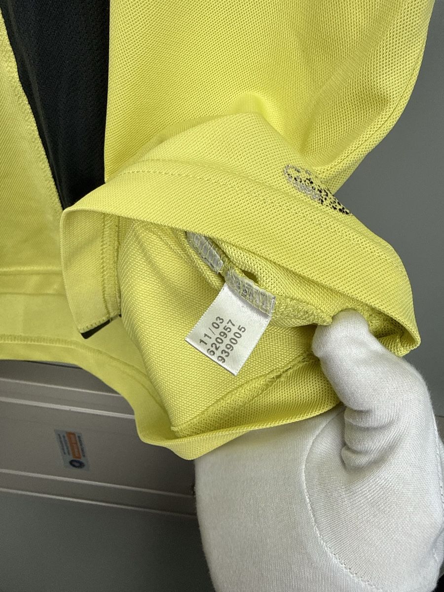 Adidas Canottiere & Pantaloni: Vintage Adidas sport tee – Usato da Lausanne venduto da Unehistoiredesapes 2
