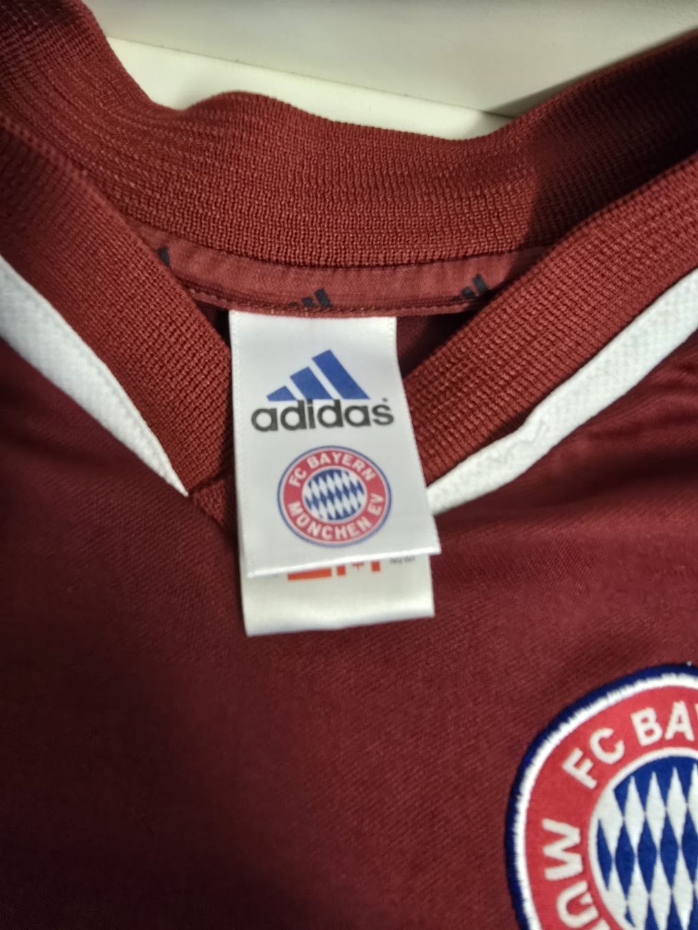 Trainer, Turnhosen & -trikots: Bayern München Trickot kids – Gebraucht aus Tuggen von Santasbag 3