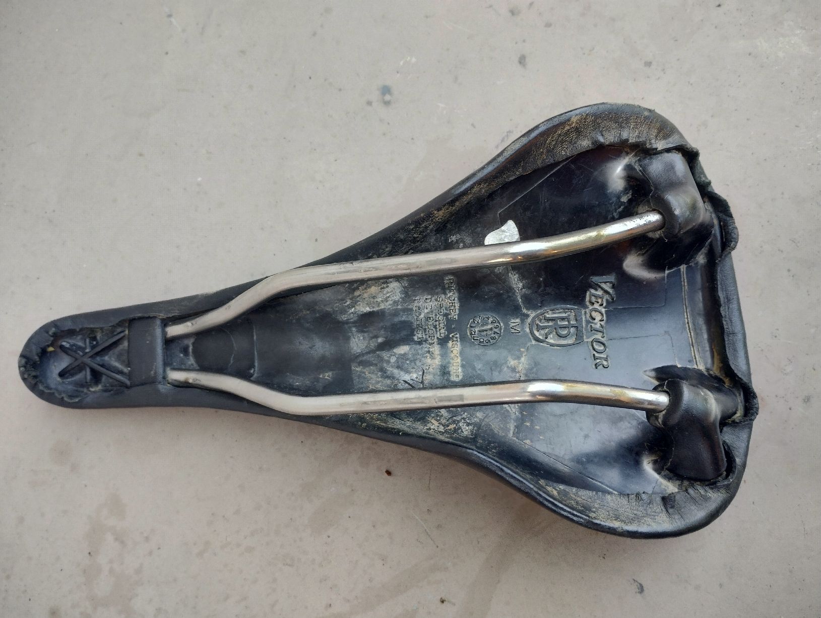 Pezzi di ricambio: Ritchey Vector Ti Vintage MTB Sattel – Difettoso da Oetwil am See venduto da Kukuxumusu 4