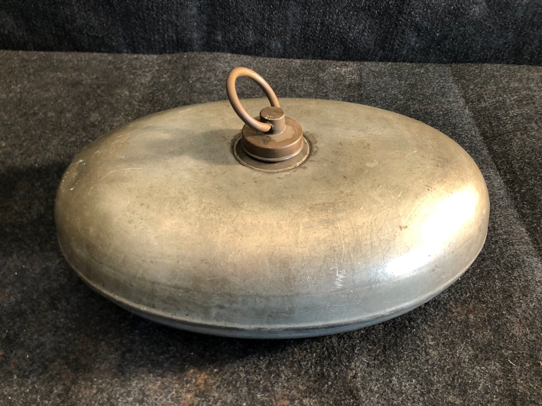 Sonstige antike Technik & Geräte: Bouillotte ancienne. – Gebraucht aus Saignelégier von Dubois_Vintage