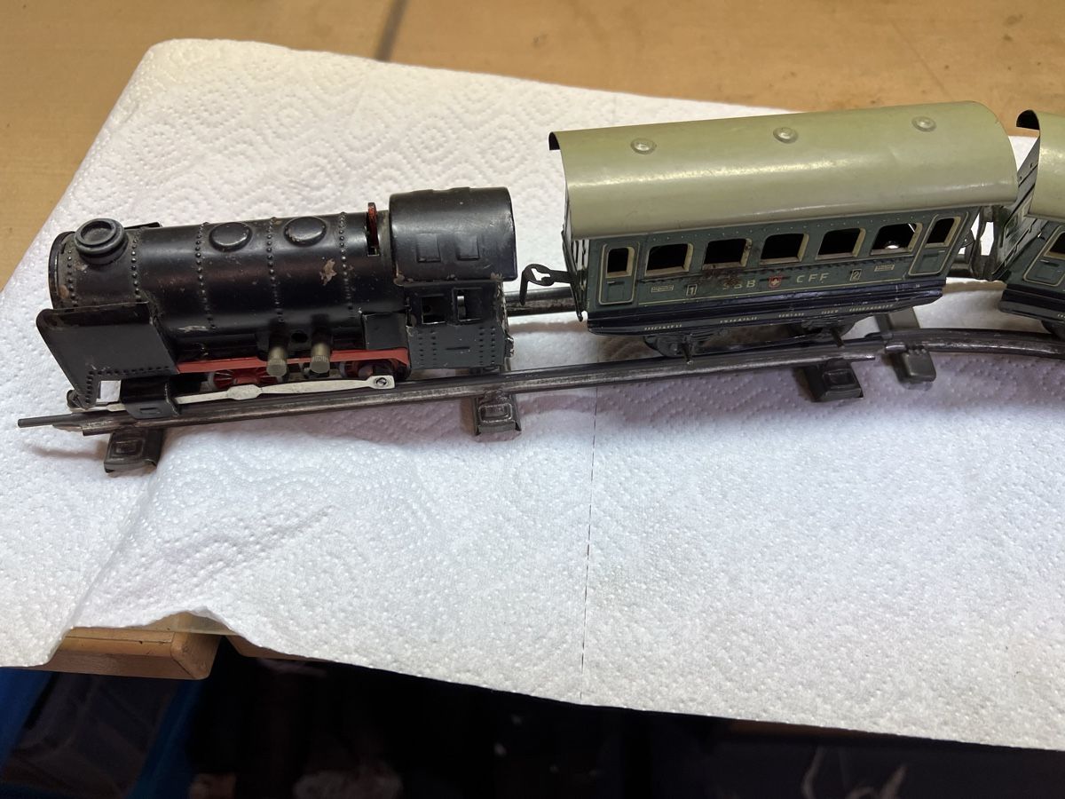 Roco Modellini di ferrovie: Eisenbahn – Usato da Igis venduto da Haupt48 3