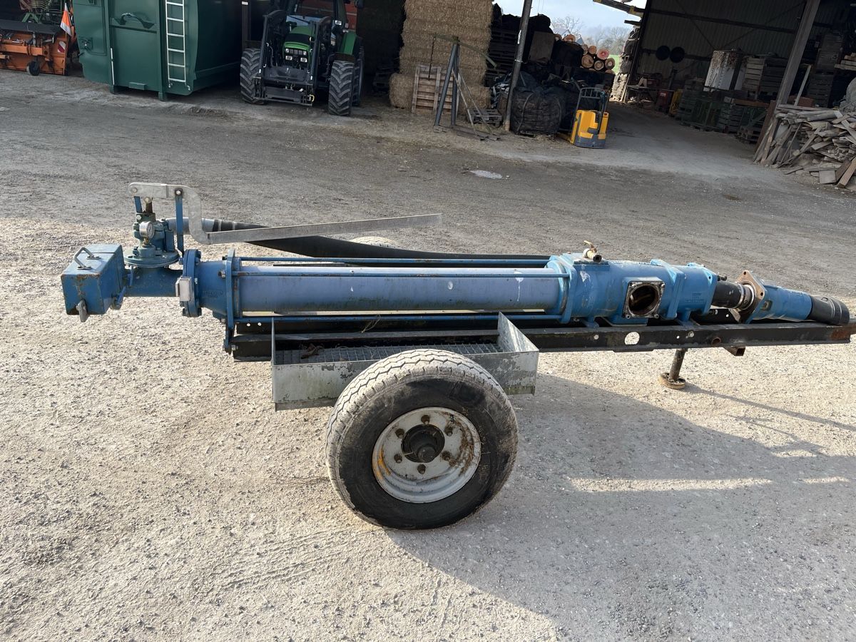 Tutte le macchine: Schneckenpumpe – Difettoso da Winznau venduto da agri4652 1