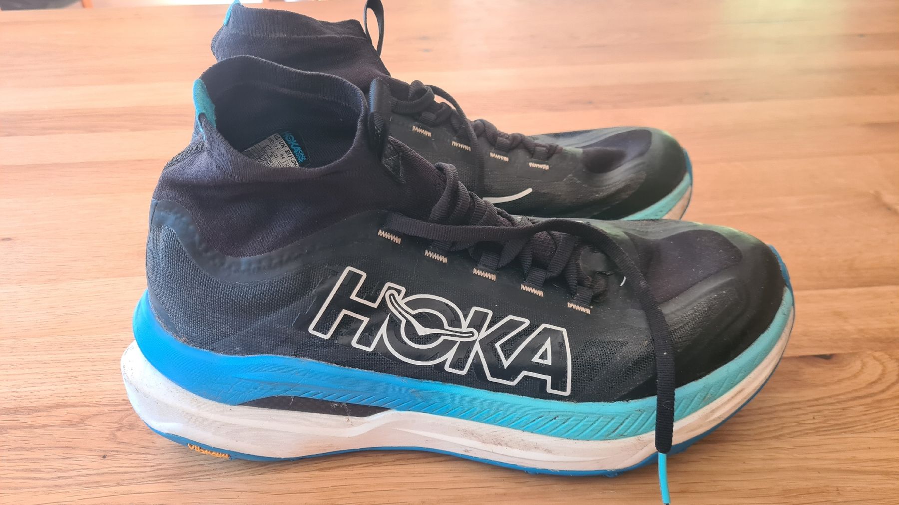 Hoka One One Scarpe da uomo: Hoka Tecton X3, taille 44 – Nuovo (secondo la descrizione) da Corbeyrier venduto da hel_t5mq
