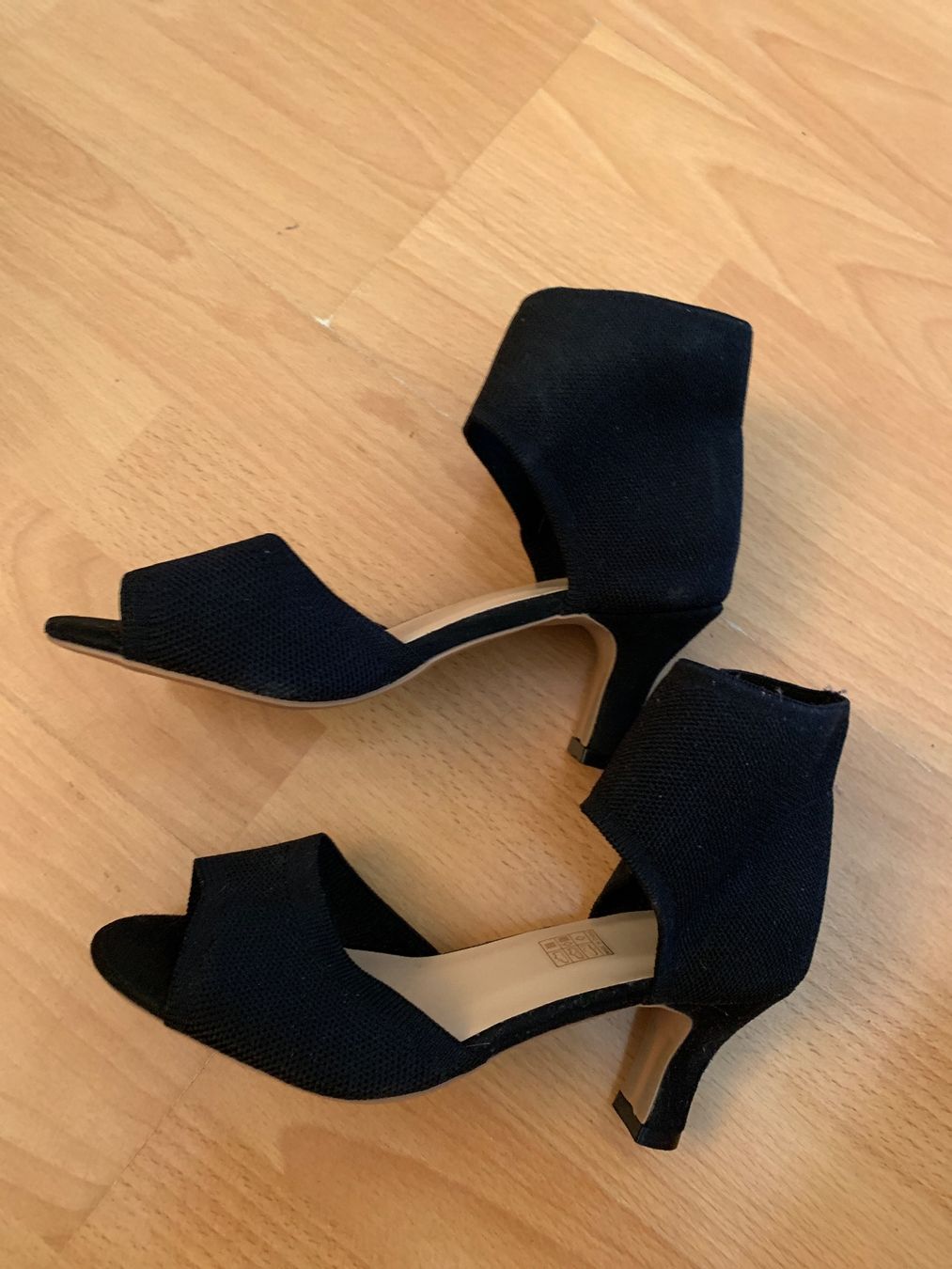 Scarpe da donna: Jolies sandales p. 36 noires – Usato da MEYRIN venduto da Gwendo10 1