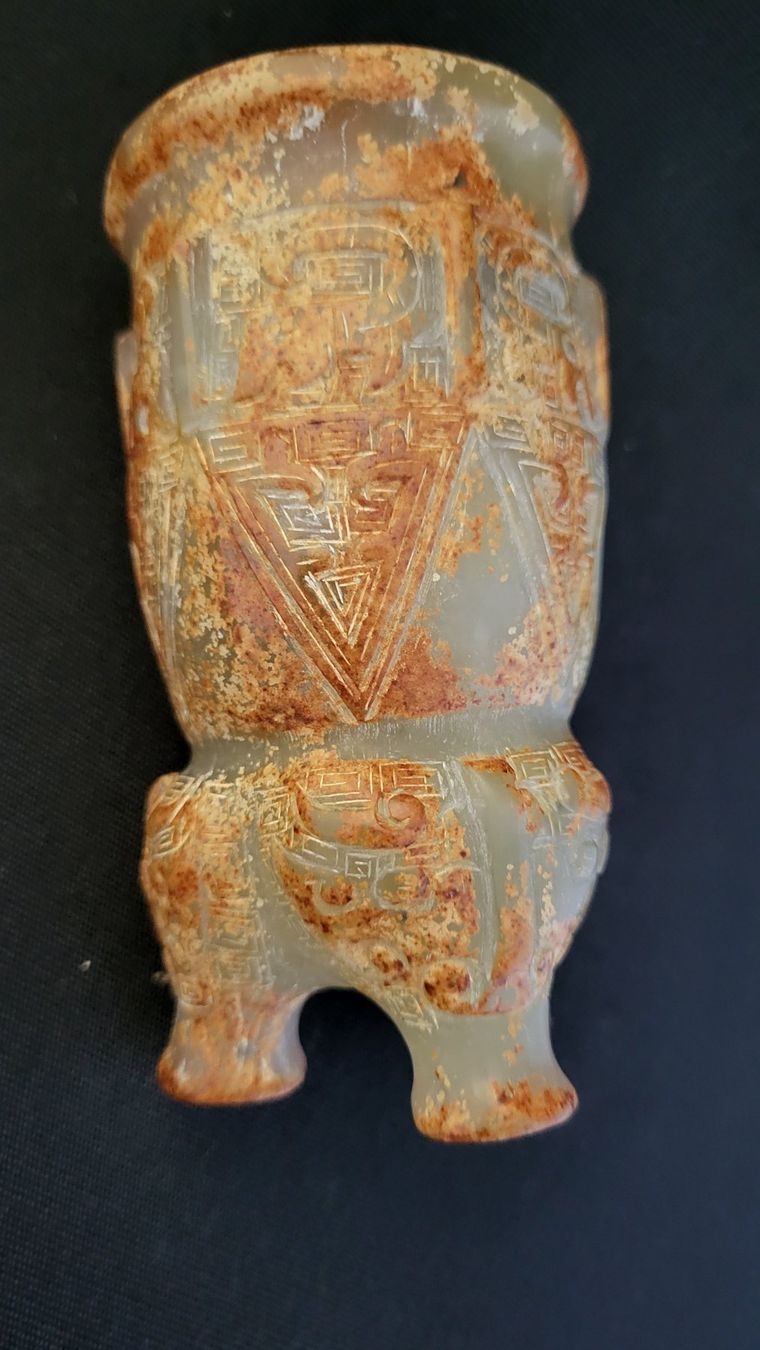 Figuren: Steinschnitzerei Becher Jade??? – Gebraucht aus Basel von spinne02