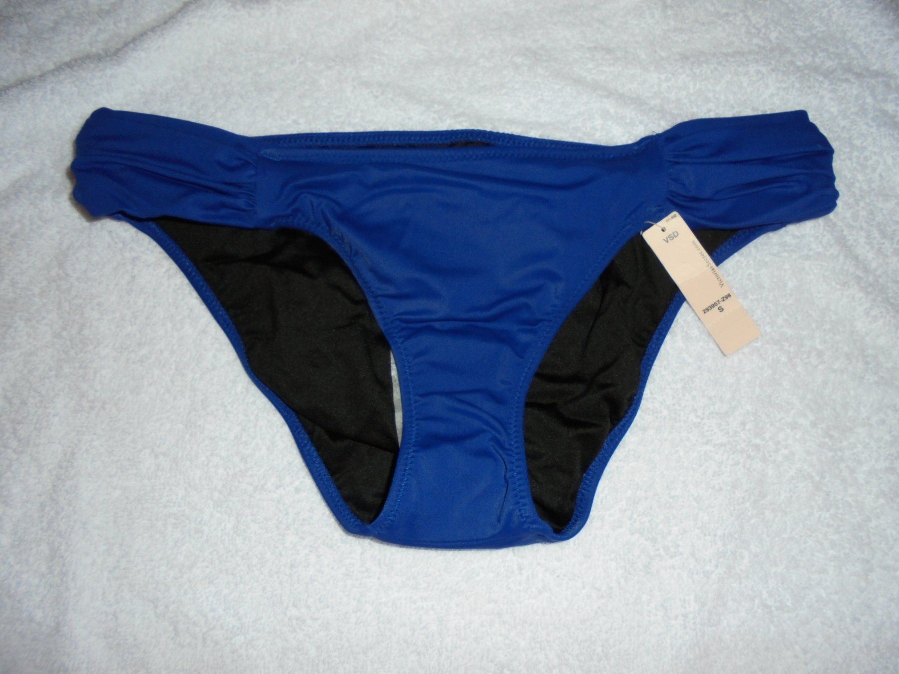 Victoria's Secret Badekleider & Bikinis: VICTORIA'S SECRET BIKINI-HOSE GRÖSSE S – Neu und originalverpackt aus Aarau Rohr von PinkSchwein