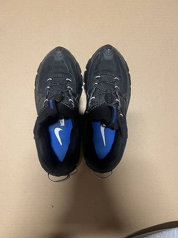 Scarpe da uomo: Wanderschuhe nike schwarz wasserdicht Größe 40 – Usato da Zürich venduto da zevius