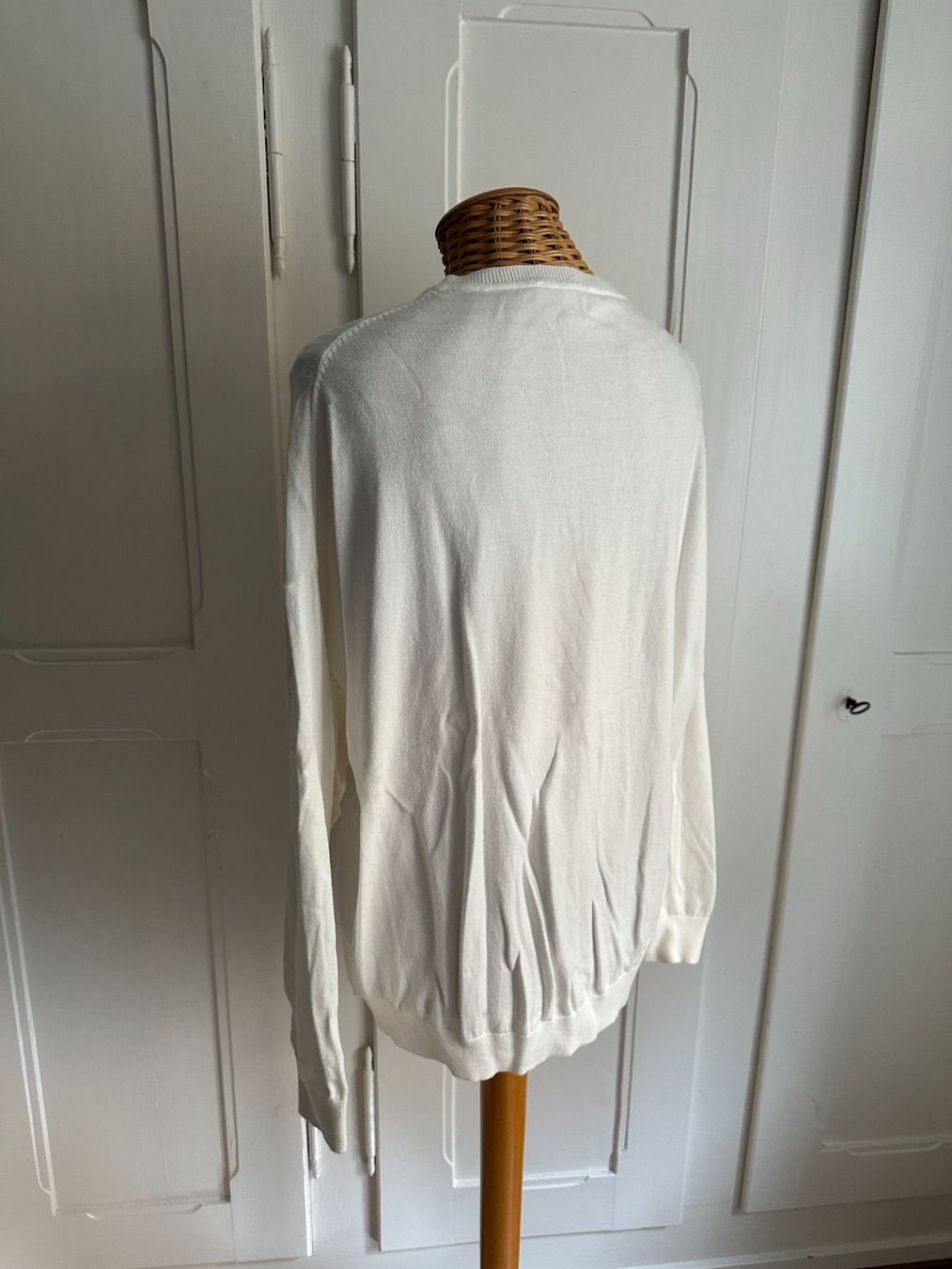 Esprit Pulls & Sweat-shirts: ESPRIT - Feinstrick Pullover offweiss oversized M – D'occasion à Zürich par Diazaio 2