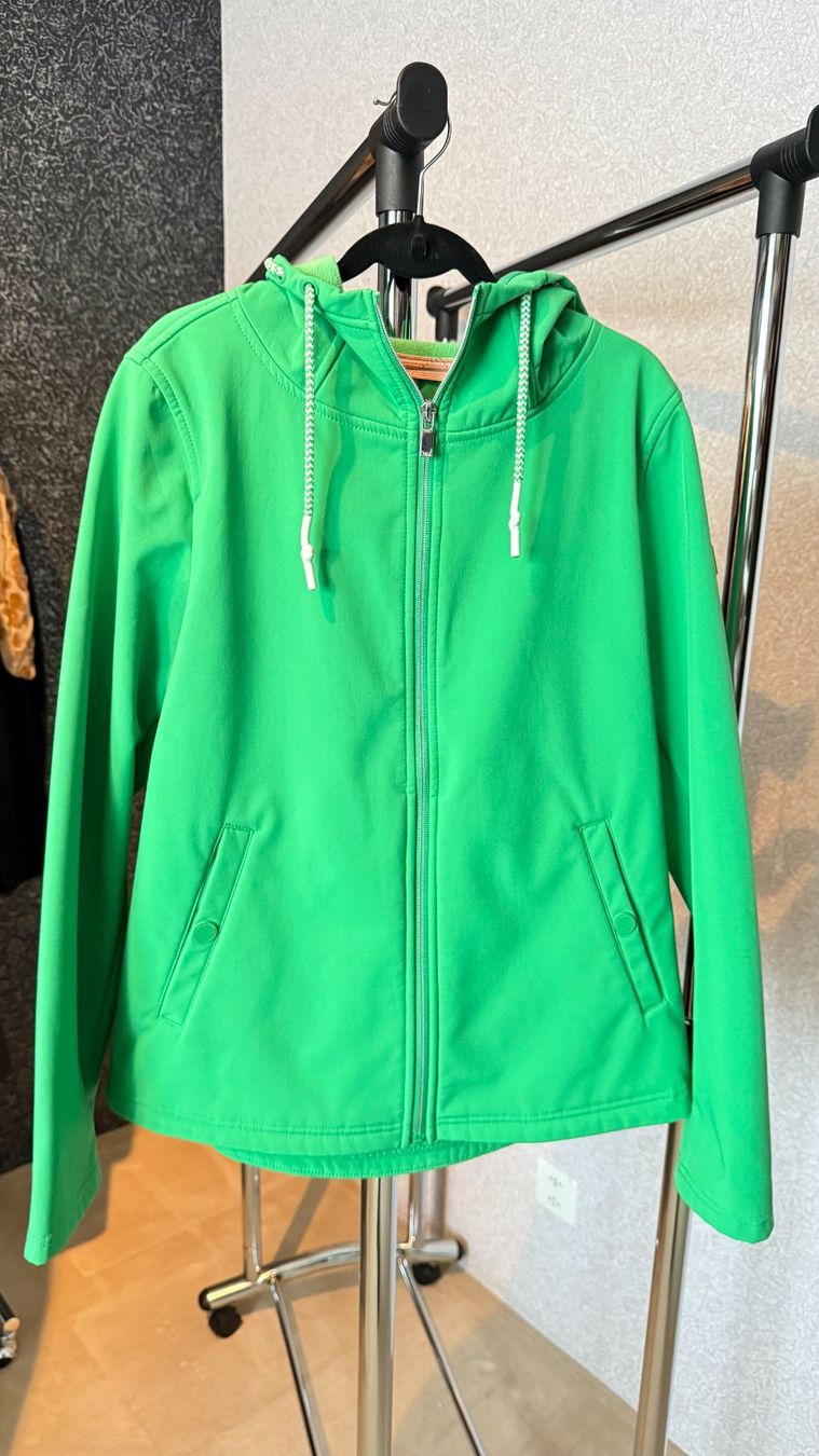 Giacche: Street One:Damen Softshelljacke, Grün, Gr. 34 – Usato da Riedholz venduto da han_fy6l