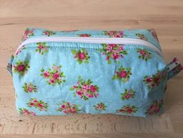 Tasche / Necessaire / Kosmetiktasche / Etui, neue Handarbeit