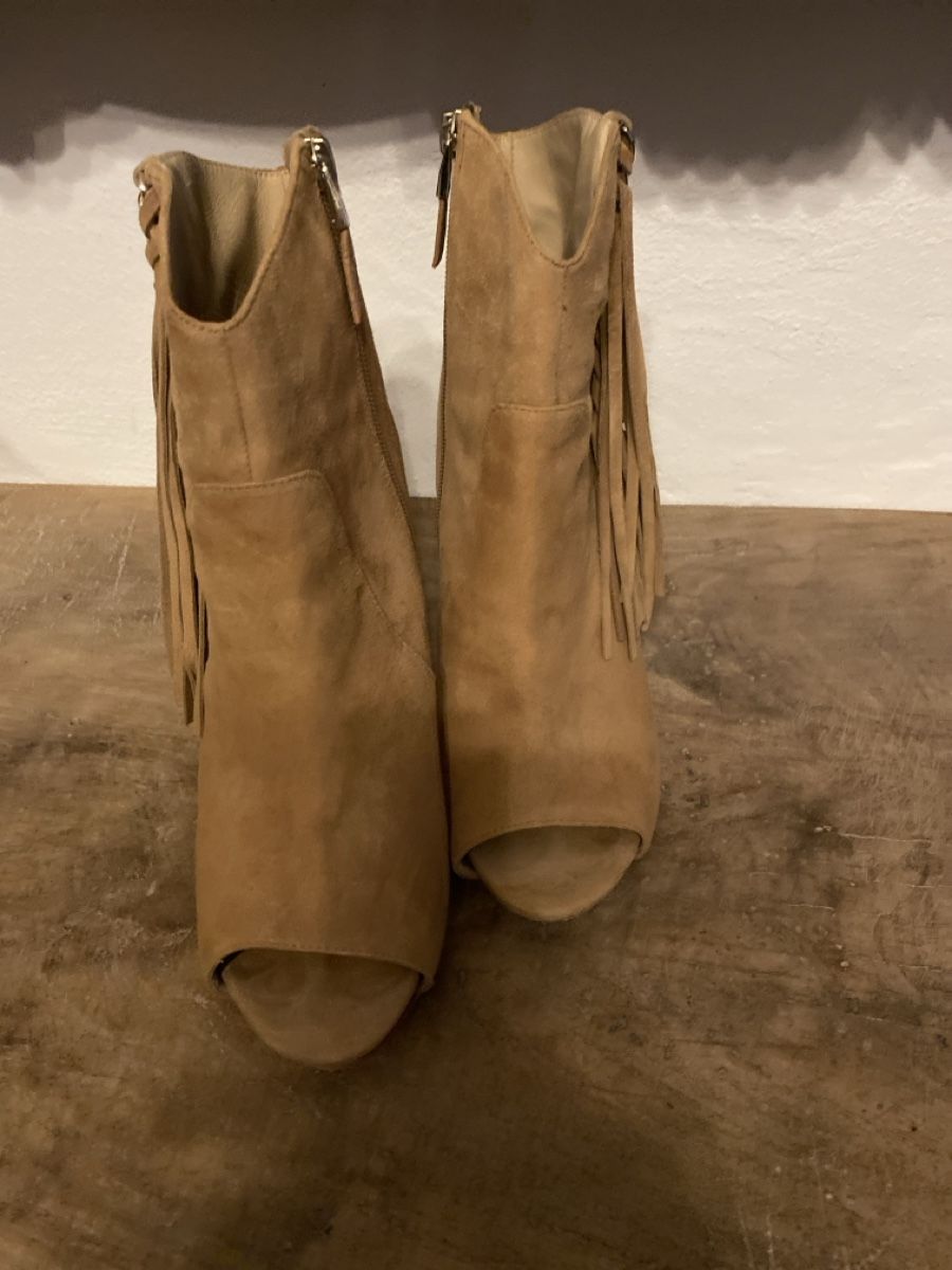 Scarpe da donna: Marciano Stiefel – Nuovo (secondo la descrizione) da Rorschach venduto da lvi_p29s 1