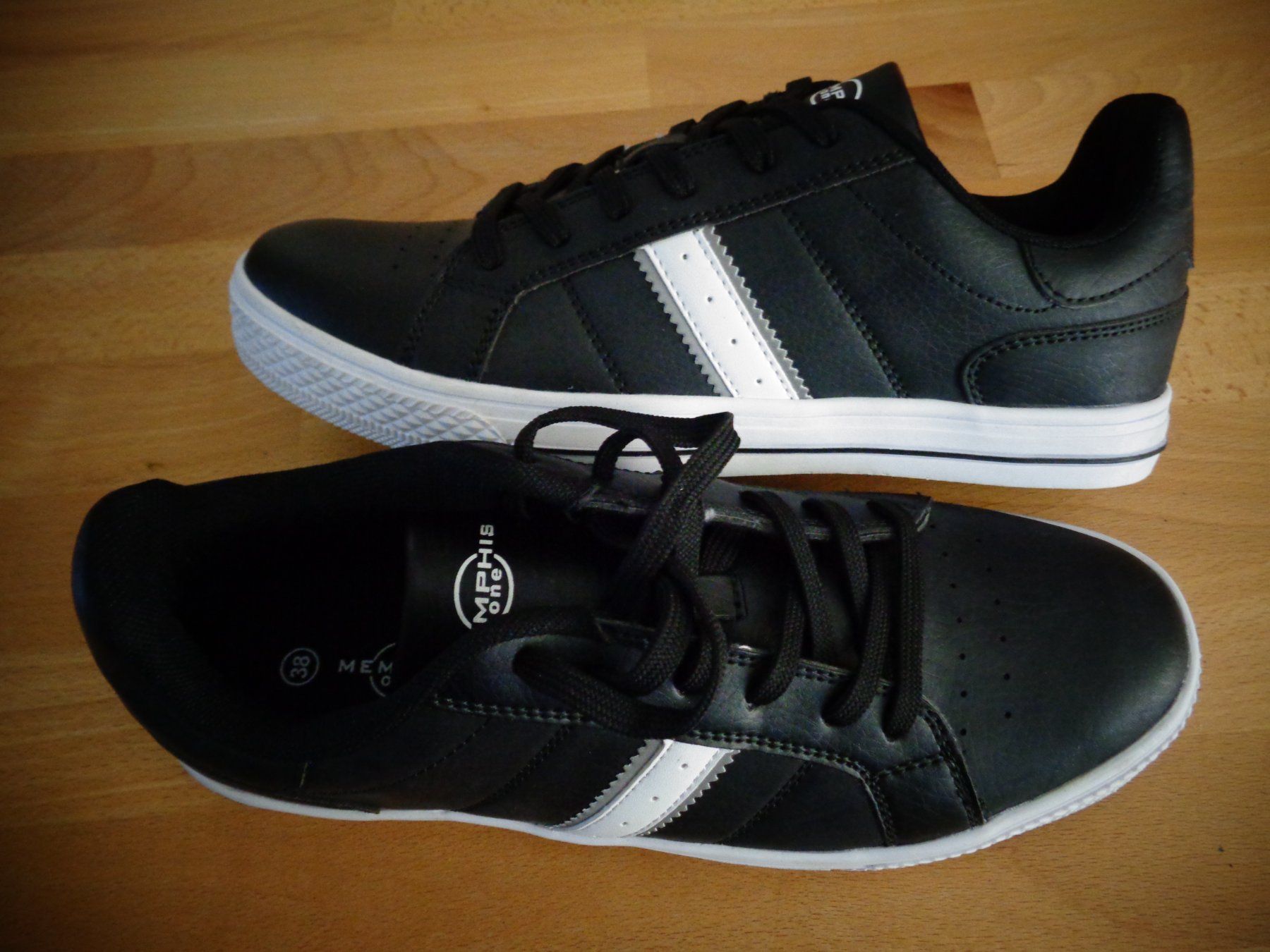 Schuhe für Jungen: Sneaker Lederlook Gr.38 schwarz Neu! – Neu (gemäss Beschreibung) aus Jonschwil von sonja8472 3