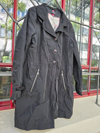 Kleidung: TAIFUN Trenchcoat schwarz (S/M)