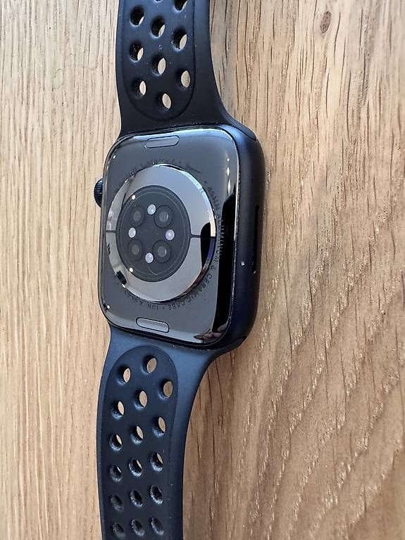 Apple Smartwatch: Apple Watch 7 45mm Nike GPS LTE – Usato da Hedingen venduto da nic_2sz7 3