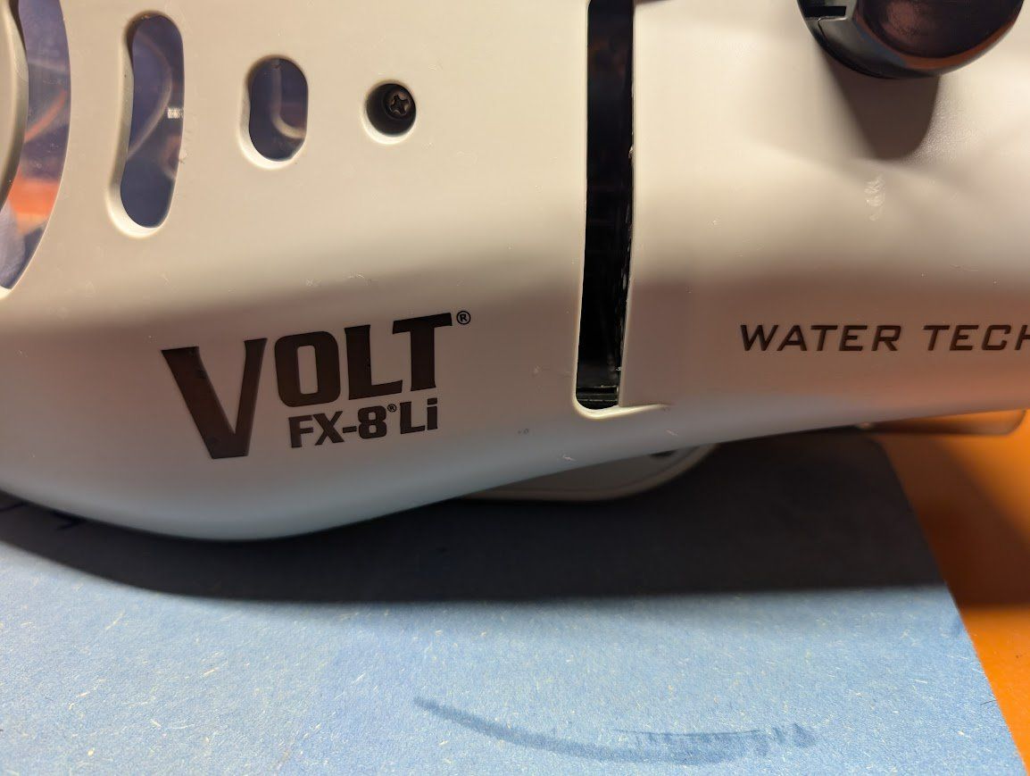 Accessori per Piscine: Akku-Poolreiniger Volt FX-8 Li – Usato da Therwil venduto da bensotto 1