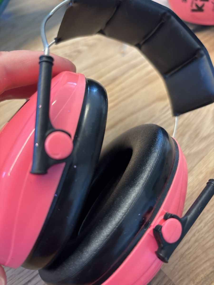 3M Gesichts- und Gehörschutz: 3M Peltor Kid Gehörschutz pink – Gebraucht aus Rickenbach b. Wil von Tweeny02 2