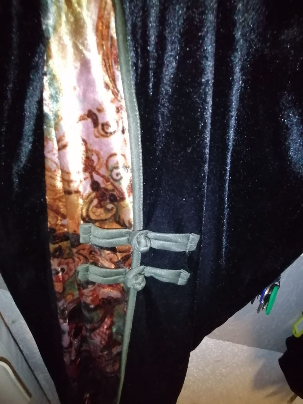 Negligees & Pigiami: Wunderschöner chinesischer Velours 2-Teiler – Nuovo (secondo la descrizione) da Corcelles-près-Payerne venduto da RxOne_Krs 4