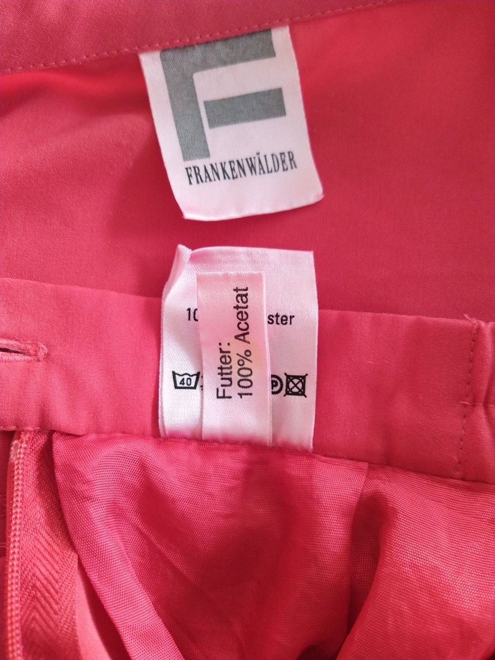 Completi & Tailleur: Zweiteiler mit Jupes und Bluse – Usato da Triesen venduto da stephanieschurti 7