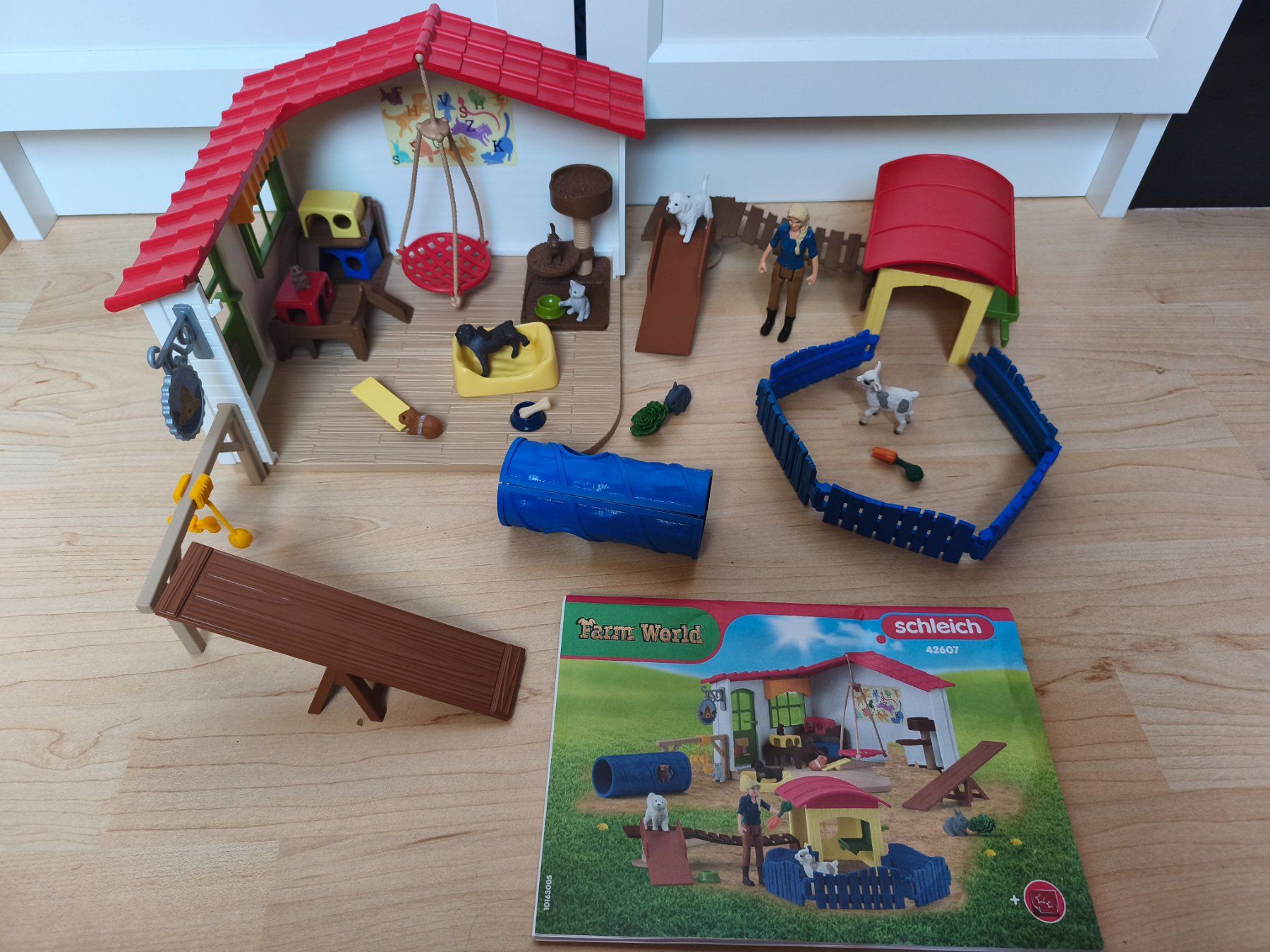 Schleich Spielzeuge: Schleich Tierhotel 42607 – Gebraucht aus Kernenried von Daniela1984