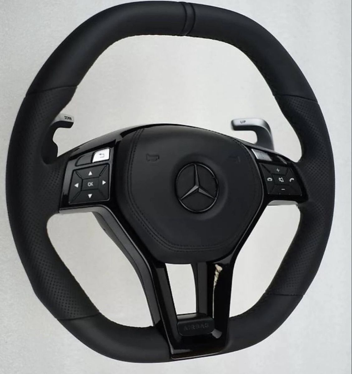 Mercedes-Benz Tutti pezzi di ricambio auto: Mercedes-Benz Lenkrad NEU – Nuovo (secondo la descrizione) da Dietikon venduto da hat_z5kp