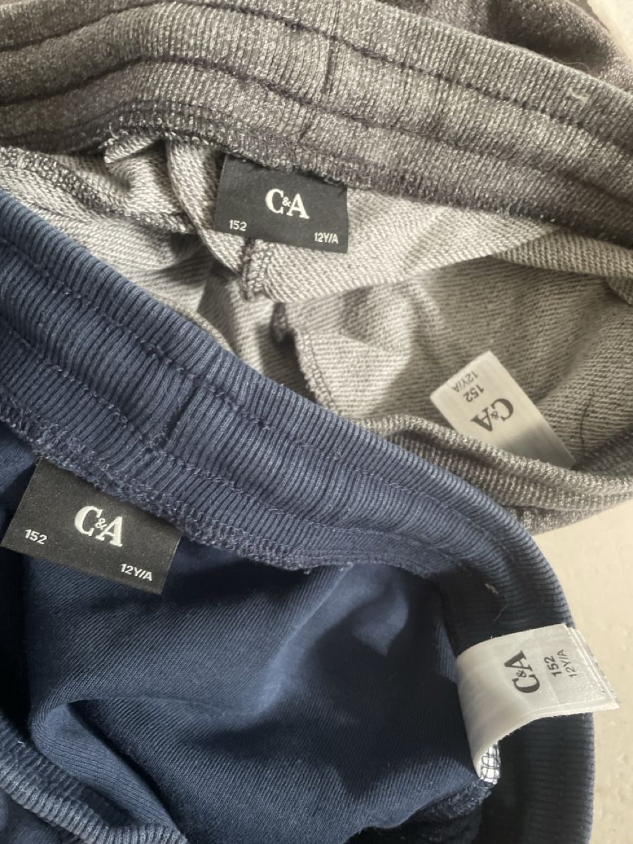 C&A Pantaloni: 2 C&A Sommer Shorts, Grösse 152 – Usato da Obergerlafingen venduto da cabo4 2