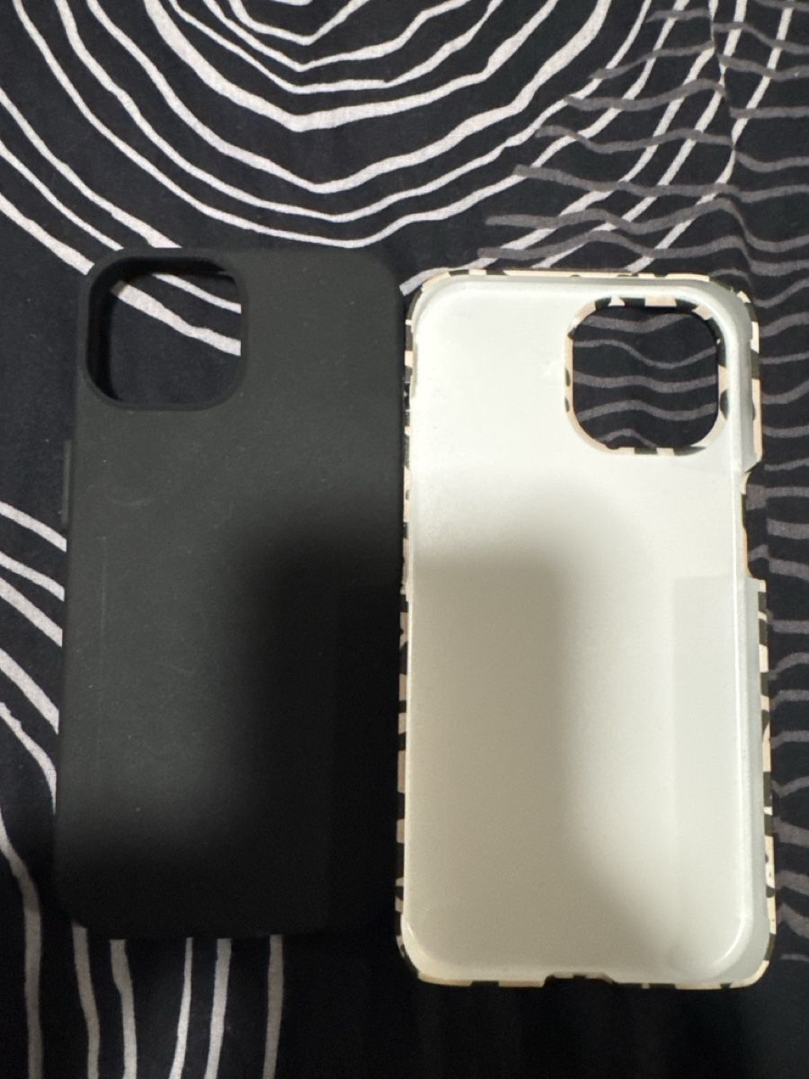 Apple Cover & Protezioni schermo: handyhülle iphone 15 – Usato da Kaltbrunn venduto da padde 2