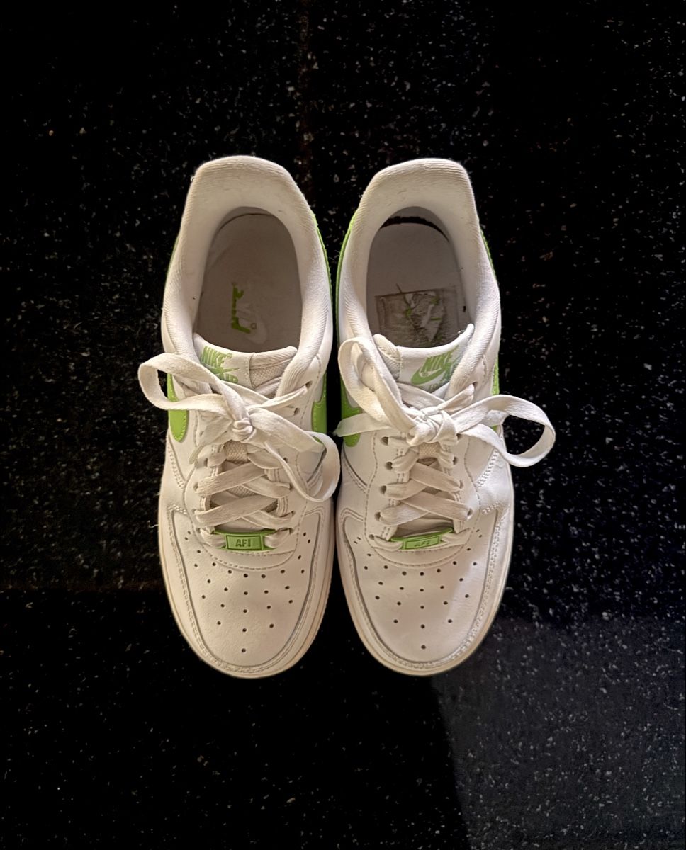 Nike Chaussures femmes: Nike Air Force 1 – D'occasion à Würenlingen par noe_6gkf